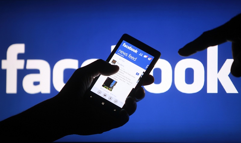 Facebook şi Instagram urmăresc fiecare mişcare a utilizatorilor de iPhone